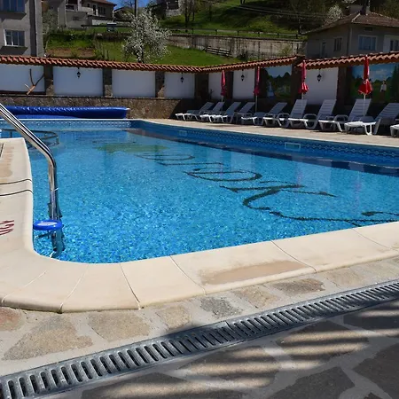 Semesteranläggning (resort) Rodopski Rai Smilyan (Smolyan)